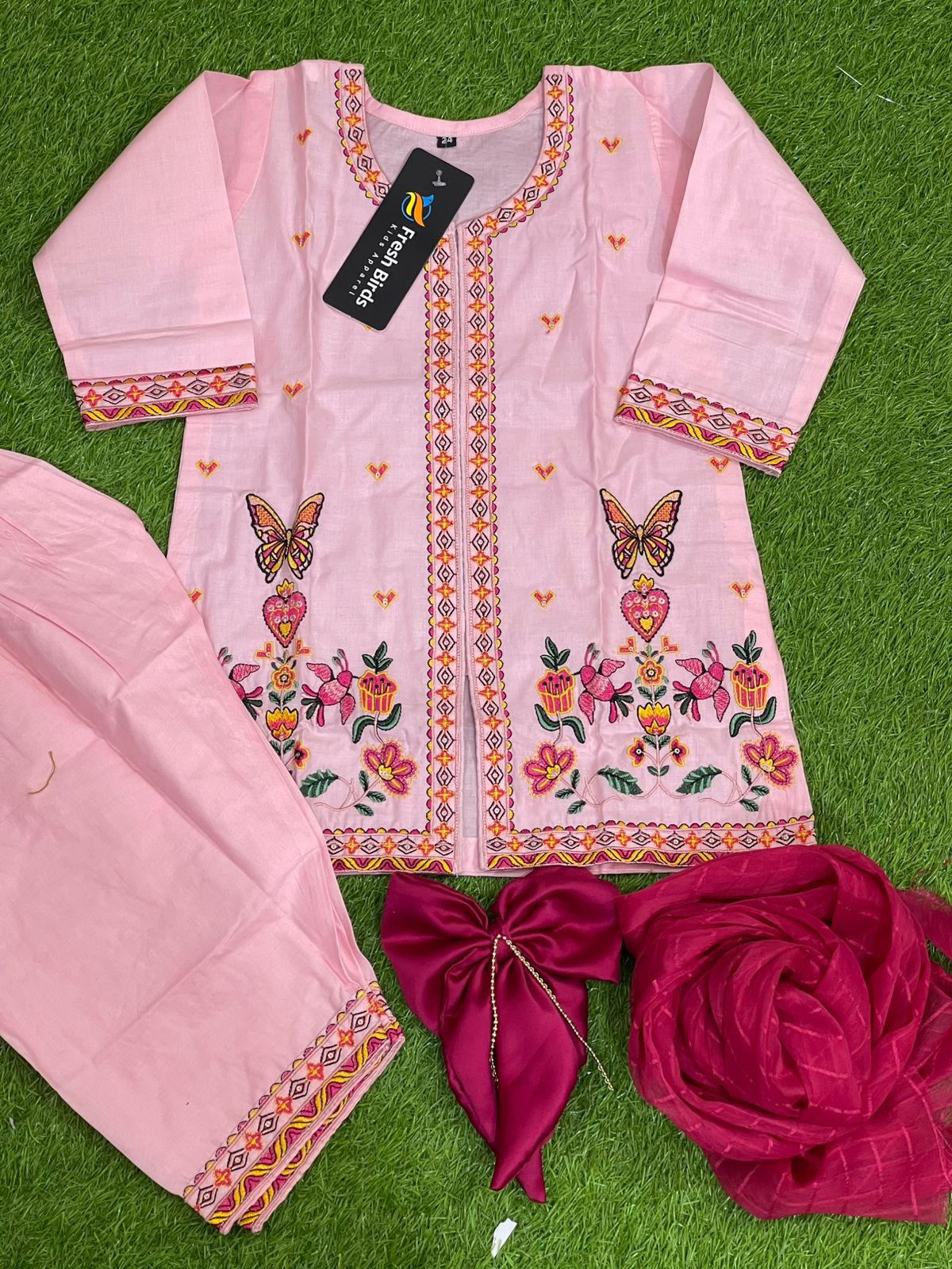 Nyra pret luxury lawn now Soft pink musturd trends
