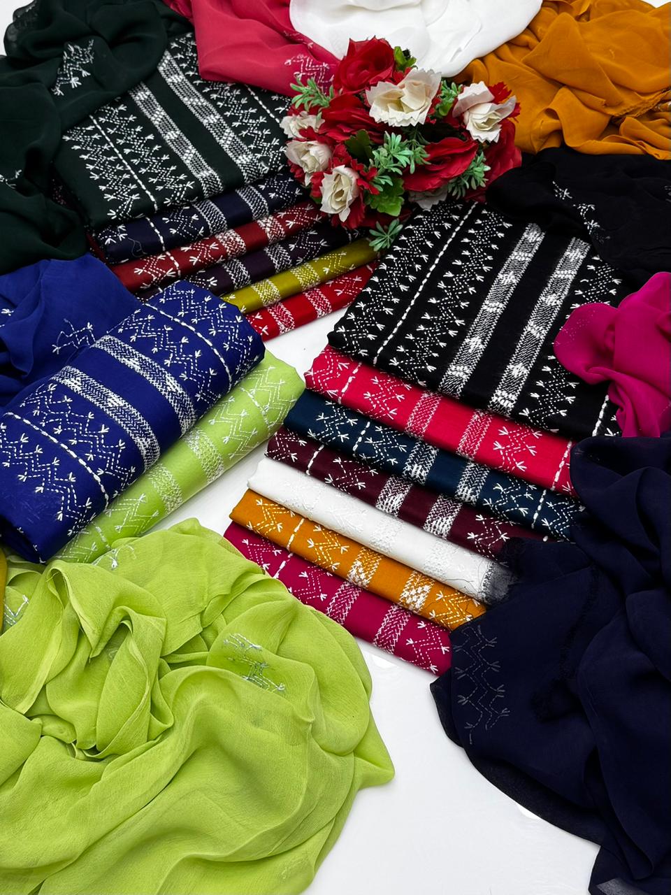 women hand made lawn Tarkshi suite