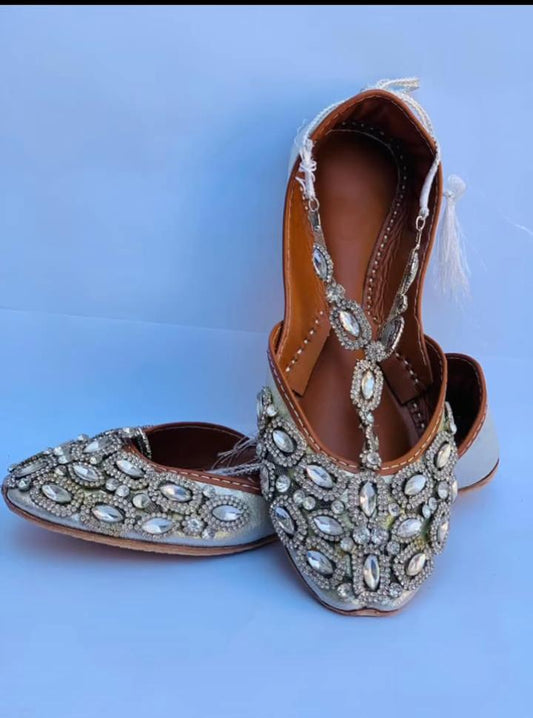Handcrafted Silver Kundan Khussa | Bridal Metallic Jutti Silver Bridal Shoes, Metallic Khussa, Silver Kundan Jutti, Hand-embroidered Footwear, Pakistani Silver Khussa.